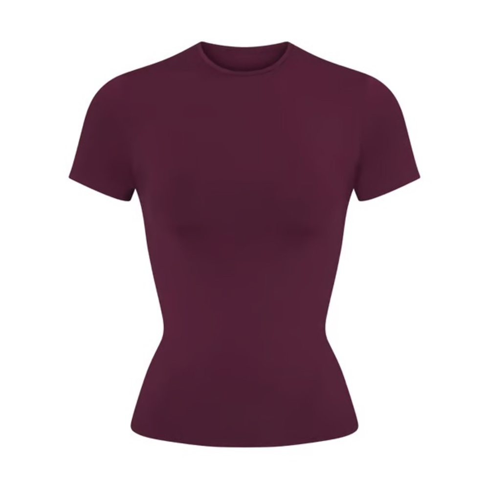 SKIMS Deep Berry Soft Smoothing Seamless T-Shirt
